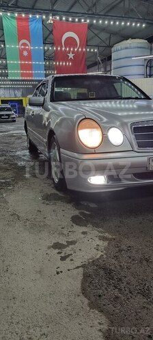 Mercedes E 200 2000, 378,586 km - 2.0 l - Bakı