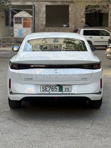 Changan Qiyuan A05 2025, 0 km - 1.5 л - Bakı