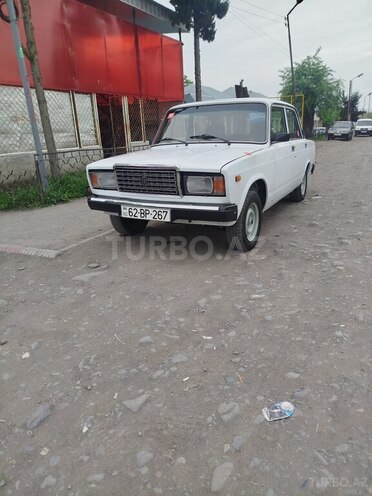 LADA (VAZ) 2107 2008, 90,000 km - 1.6 l - Qax