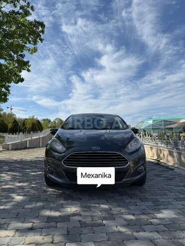 Ford Fiesta 2015, 137,000 km - 1.0 l - Naxçıvan