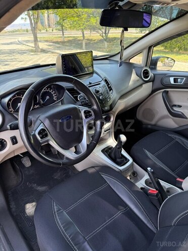 Ford Fiesta 2015, 137,000 km - 1.0 l - Naxçıvan