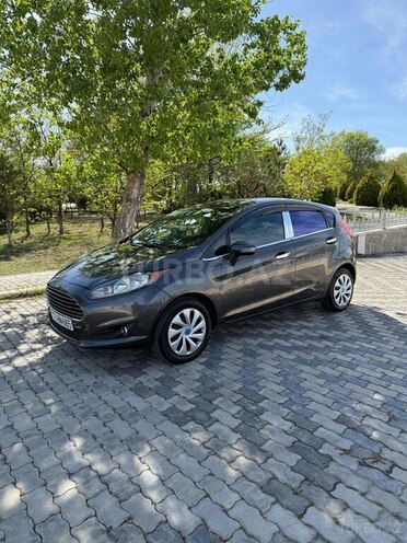 Ford Fiesta 2015, 137,000 km - 1.0 l - Naxçıvan