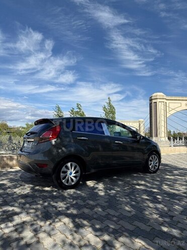 Ford Fiesta 2015, 137,000 km - 1.0 l - Naxçıvan