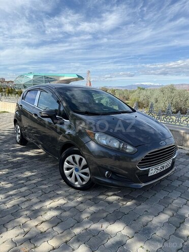 Ford Fiesta 2015, 137,000 km - 1.0 l - Naxçıvan