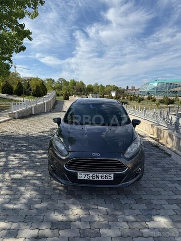 Ford Fiesta 2015, 137,000 km - 1.0 l - Naxçıvan