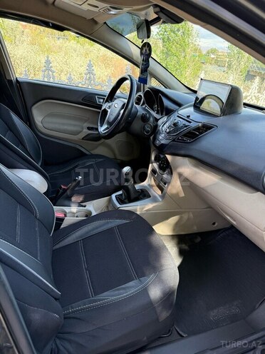Ford Fiesta 2015, 137,000 km - 1.0 l - Naxçıvan