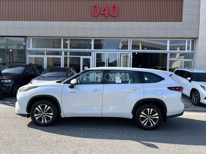 Toyota Highlander-3
