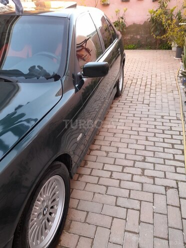 BMW 528 1998, 344,000 km - 2.8 l - Bakı