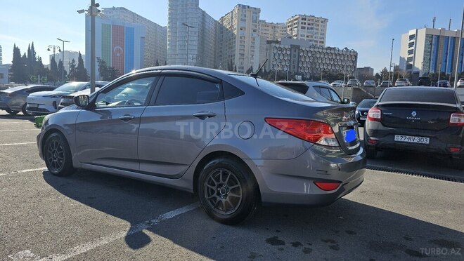 Hyundai Accent 2014, 196,000 km - 1.6 l - Bakı
