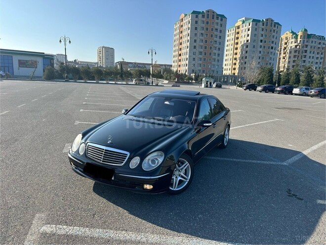 Mercedes E 280-1