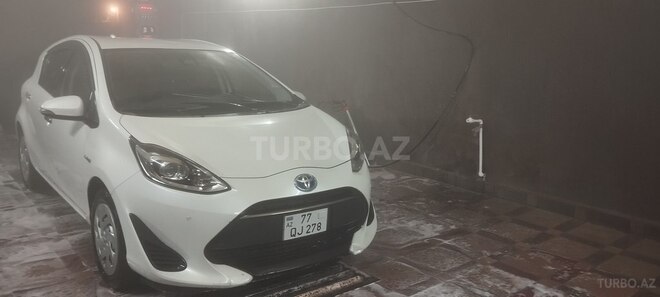 Toyota Aqua 2018, 120,000 km - 1.5 l - Bakı