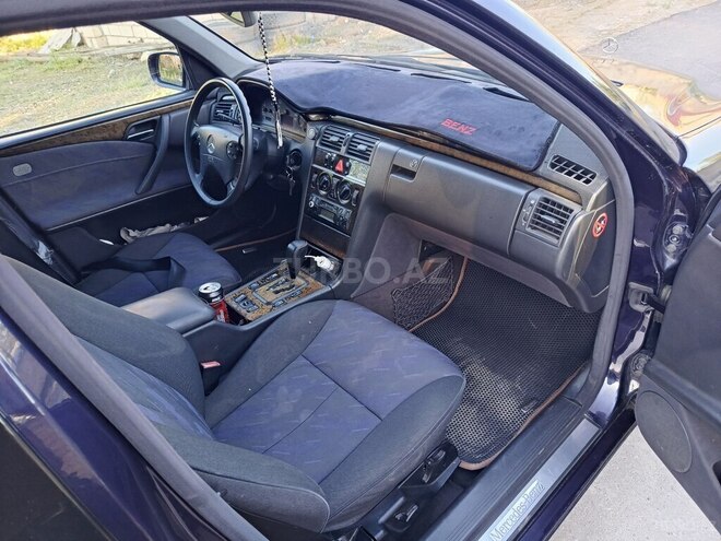 Mercedes E 220 d 2000, 398,090 km - 2.2 л - Ağcabədi