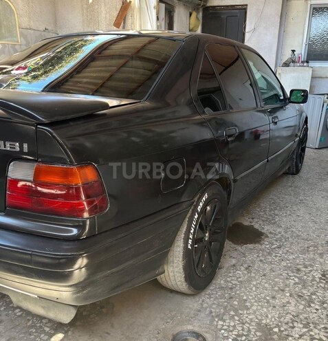 BMW 318 1993, 145,367 km - 1.8 l - Gəncə