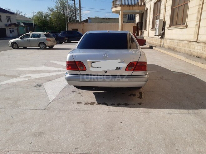 Mercedes E 220 d 1998, 551,000 km - 2.2 л - Tovuz