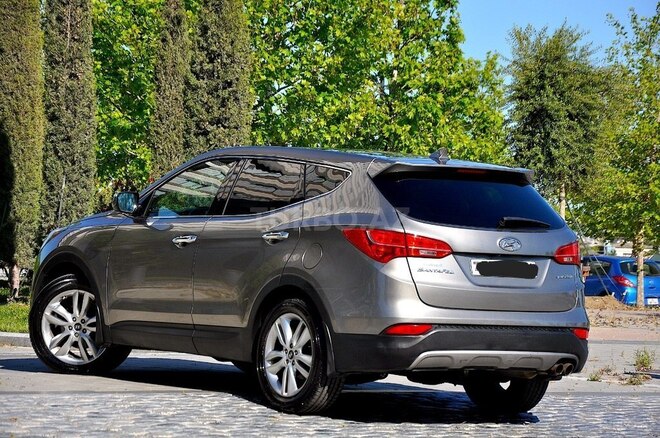 Hyundai Santa Fe-3