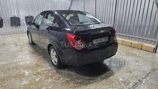 Chevrolet Aveo-9