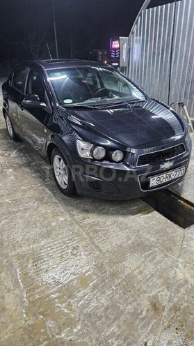 Chevrolet Aveo-10
