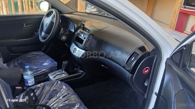 Hyundai Elantra 2009, 226,000 km - 2.0 l - Bakı