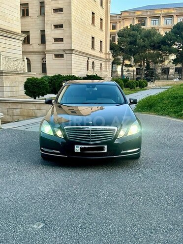Mercedes E 220 d 2011, 208,123 km - 2.2 l - Bakı