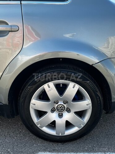 Volkswagen Passat 2004, 470,500 km - 1.8 l - Bakı