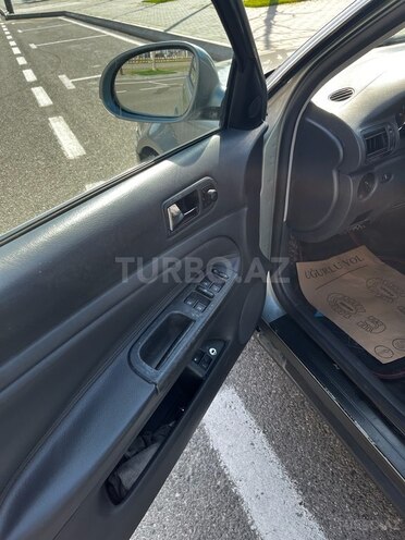 Volkswagen Passat 2004, 470,500 km - 1.8 l - Bakı
