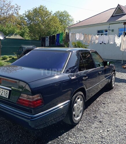 Mercedes E 200 1993, 364,259 km - 2.0 l - Zaqatala