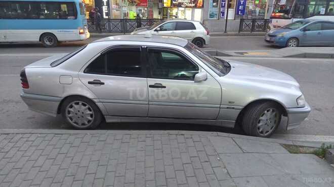 Mercedes C 220 d 1999, 318,000 km - 2.2 l - Bakı