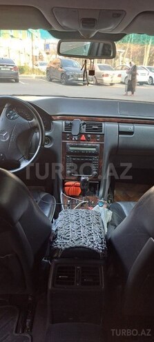 Mercedes E 270 2001, 329,140 km - 2.7 l - Bakı