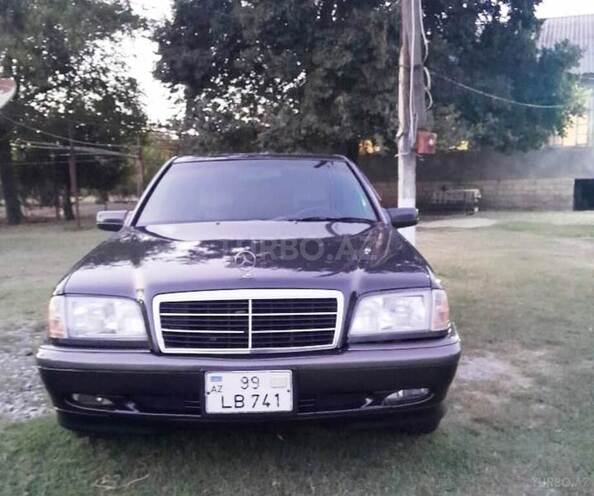 Mercedes C 220 1995, 450,000 km - 2.2 л - Saatlı
