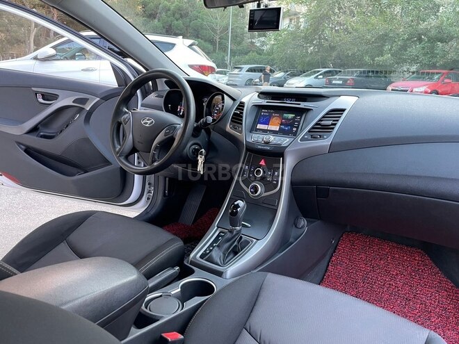 Hyundai Avante 2015, 158,000 km - 1.6 l - Bakı