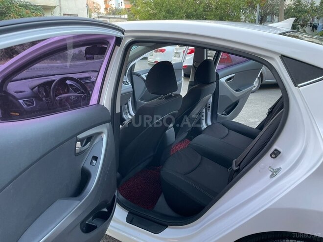 Hyundai Avante 2015, 158,000 km - 1.6 l - Bakı
