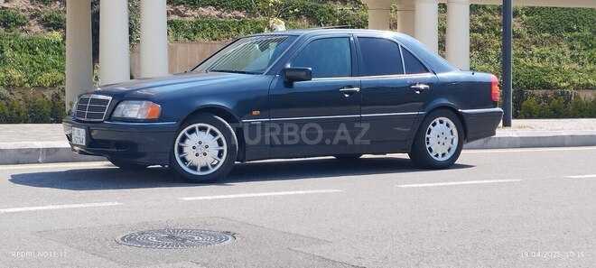 Mercedes C 220 1996, 175,255 km - 2.2 l - Bakı