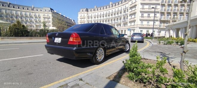 Mercedes C 220 1996, 175,255 km - 2.2 l - Bakı