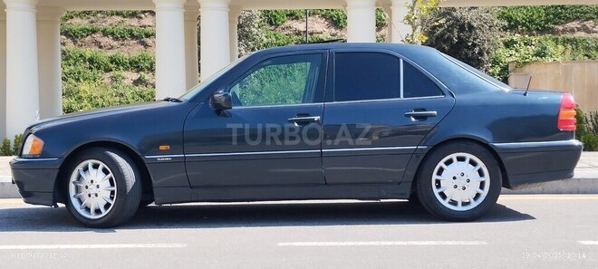 Mercedes C 220 1996, 175,255 km - 2.2 l - Bakı
