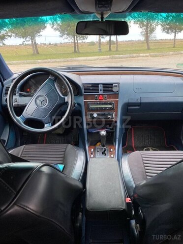 Mercedes C 180 1997, 200,000 km - 1.8 l - Beyləqan