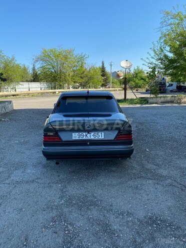 Mercedes E 200 1990, 487,236 km - 2.0 l - Mingəçevir