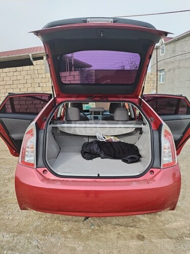 Toyota Prius 2015, 275,925 km - 1.8 л - Sumqayıt