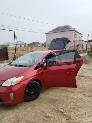 Toyota Prius 2015, 275,925 km - 1.8 л - Sumqayıt
