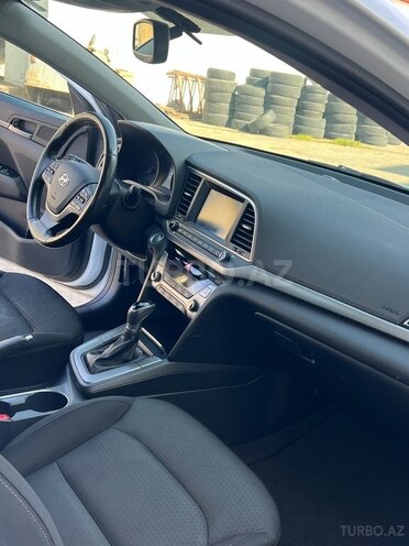 Hyundai Elantra 2017, 97,735 km - 2.0 l - Bakı