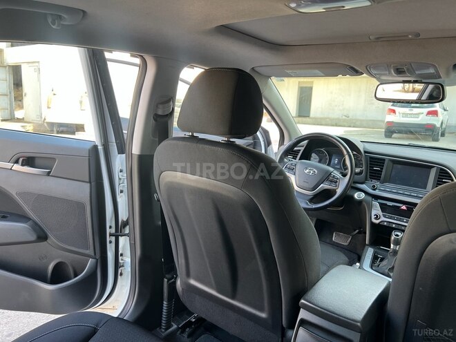Hyundai Elantra 2017, 97,735 km - 2.0 l - Bakı