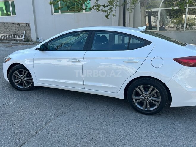 Hyundai Elantra 2017, 97,735 km - 2.0 l - Bakı
