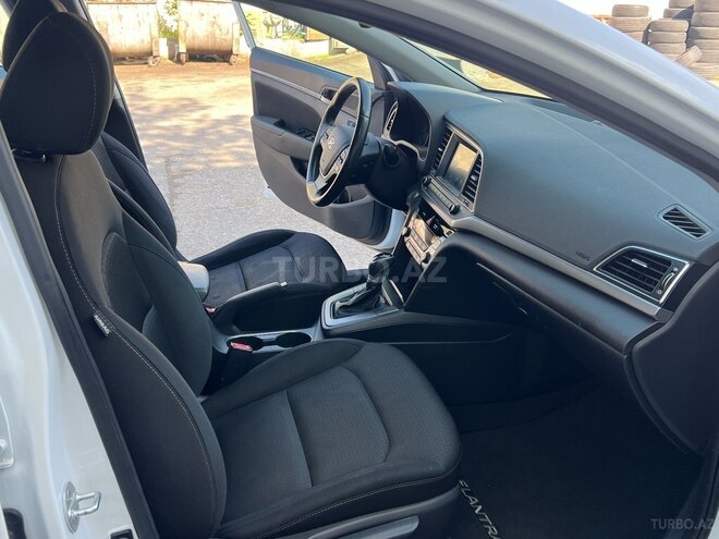 Hyundai Elantra 2017, 97,735 km - 2.0 l - Bakı