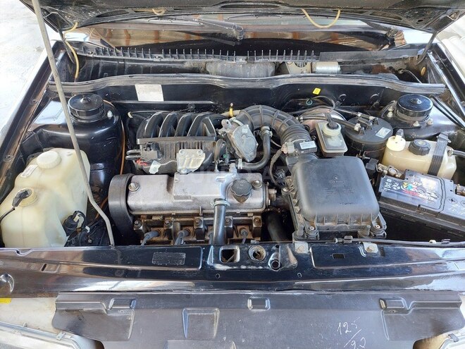LADA (VAZ) 2115 2011, 250,000 km - 1.6 л - Şəki
