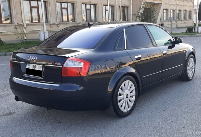Audi A4 2003, 325,000 km - 2.0 l - Bakı