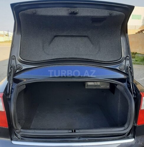 Audi A4 2003, 325,000 km - 2.0 l - Bakı