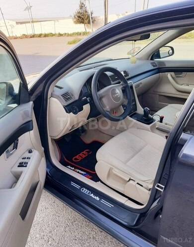 Audi A4 2003, 325,000 km - 2.0 l - Bakı