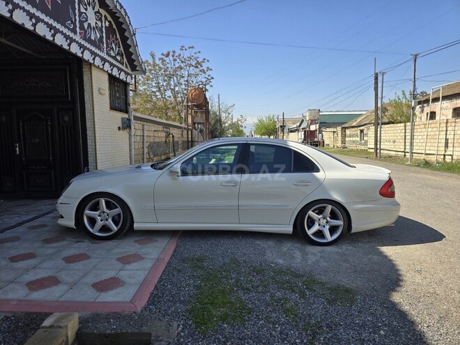 Mercedes E 280-4