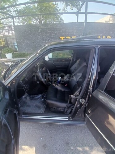 Mercedes E 220 1994, 350,000 km - 2.2 л - Beyləqan