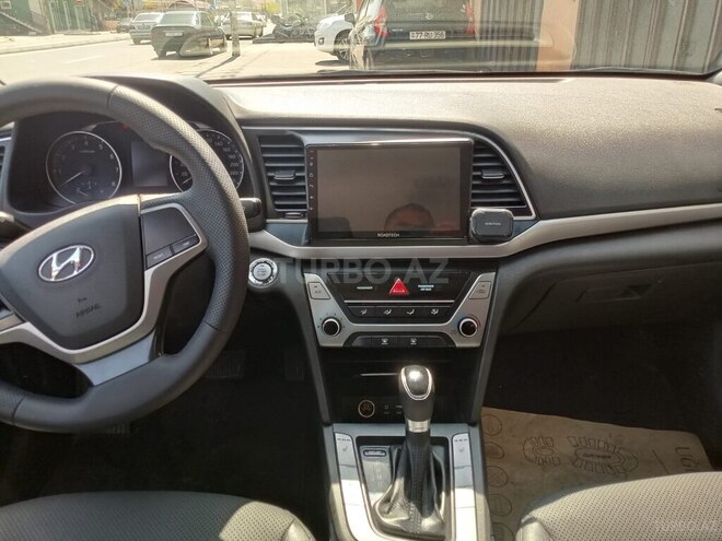 Hyundai Elantra 2016, 231,000 km - 1.6 л - Bakı