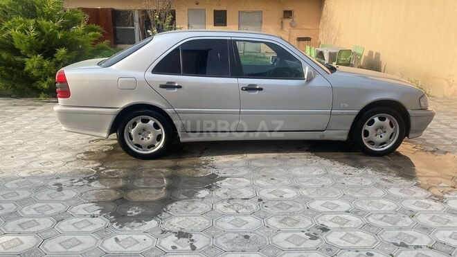 Mercedes C 280 1996, 300,000 km - 2.8 л - Salyan